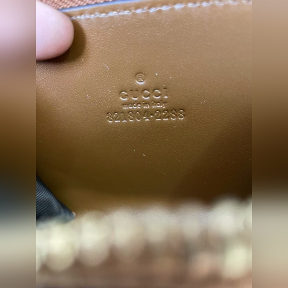 Gucci GG Emblem zip card case - Picture 11 of 12